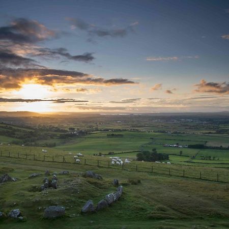 Loughcrew Megalithic Hostel Millbrook Exterior foto